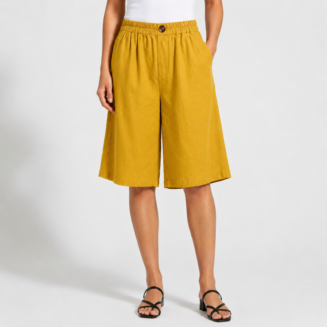 Havana Knee-Length Shorts